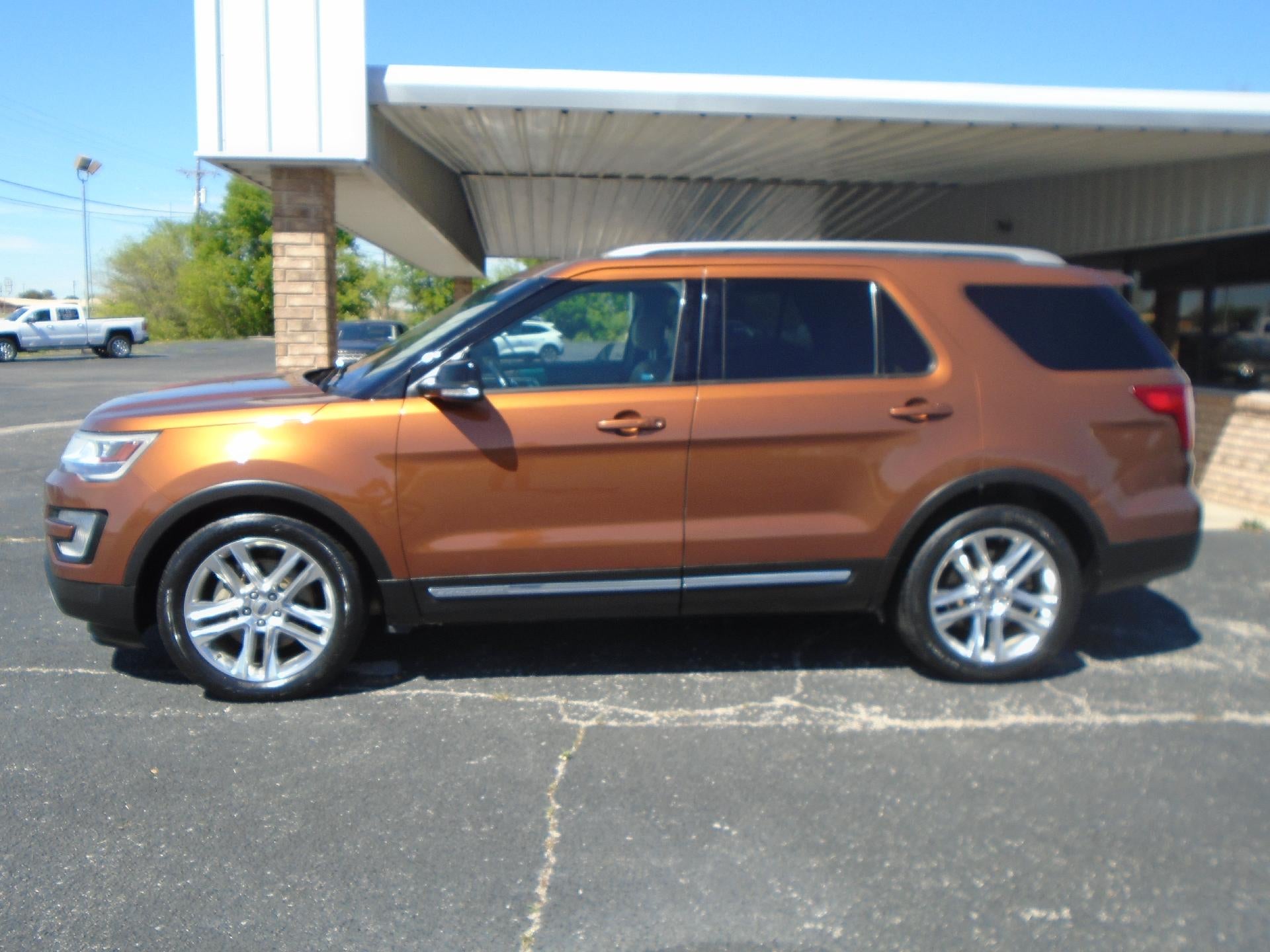 2017 Ford Explorer XLT FWD