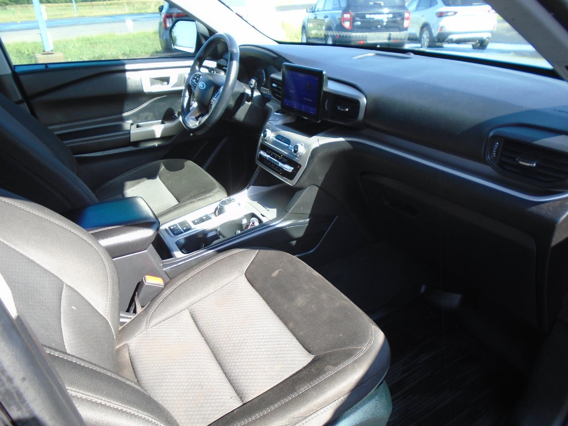 2022 Ford Explorer XLT RWD