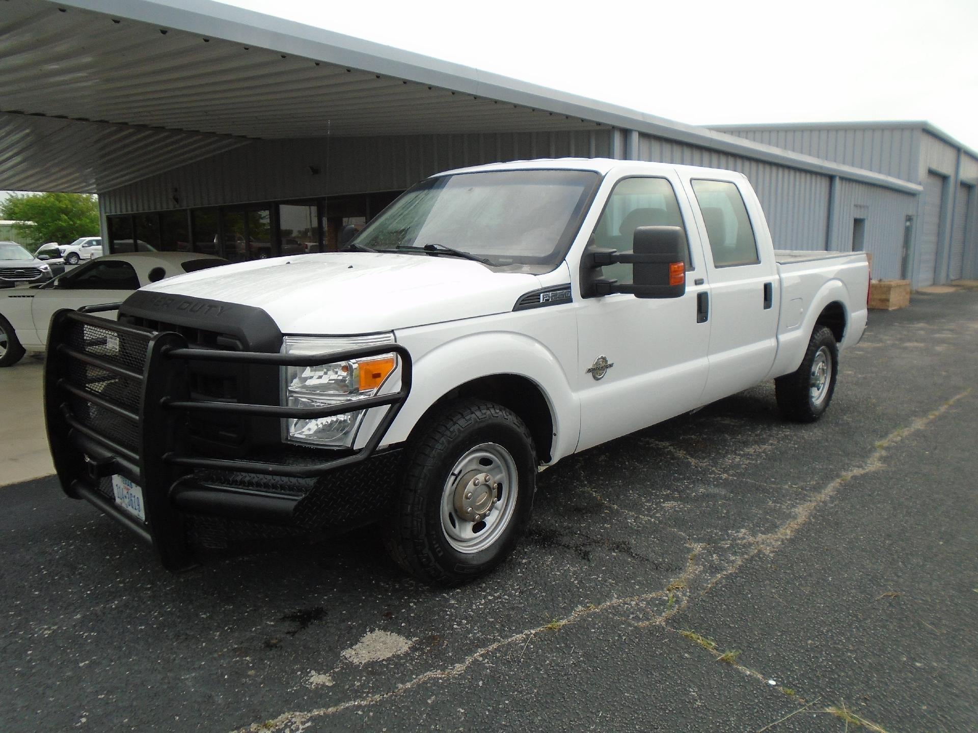 2014 Ford Super Duty F-250 SRW 2WD Crew Cab 6-3/4 Ft Box XL