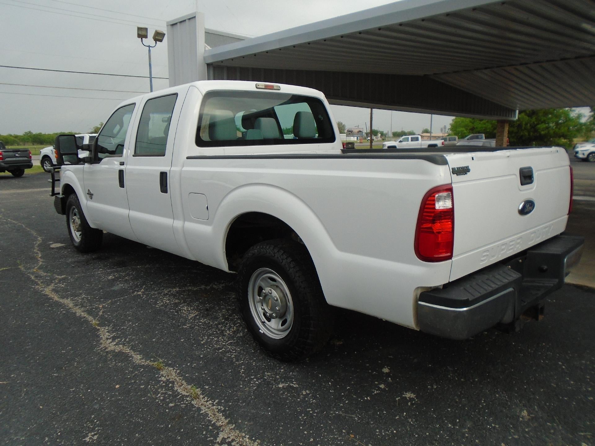 2014 Ford Super Duty F-250 SRW 2WD Crew Cab 6-3/4 Ft Box XL