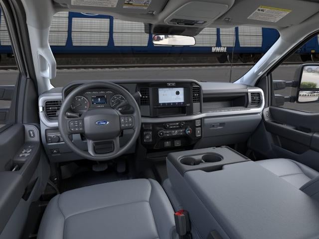 2026 Ford Super Duty F-350 SRW XL 4WD Crew Cab 8' Box