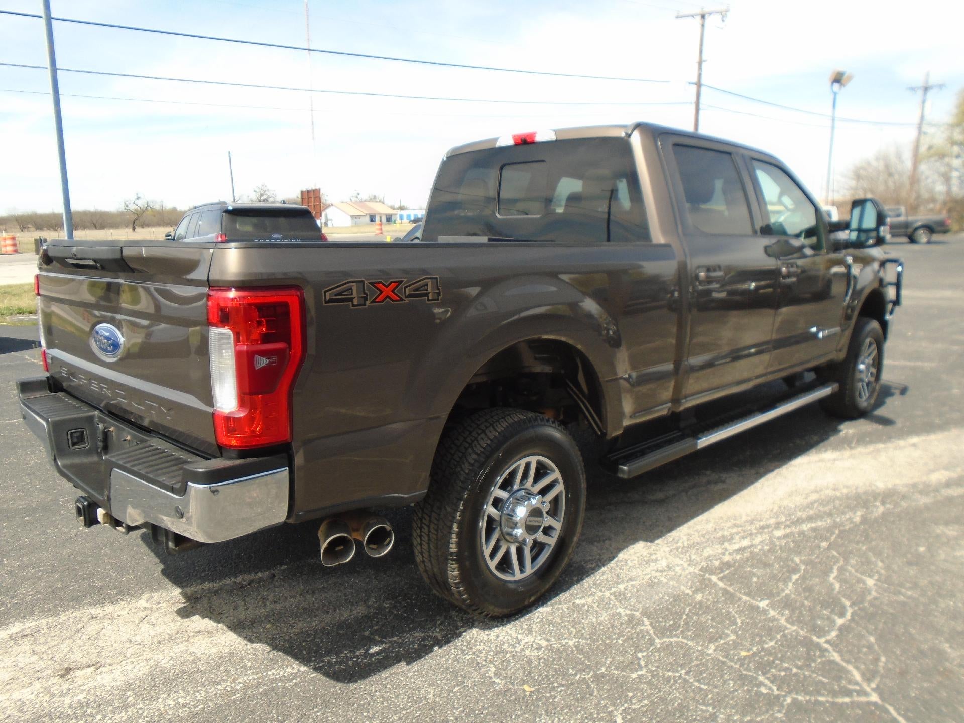 2017 Ford Super Duty F-350 SRW Lariat