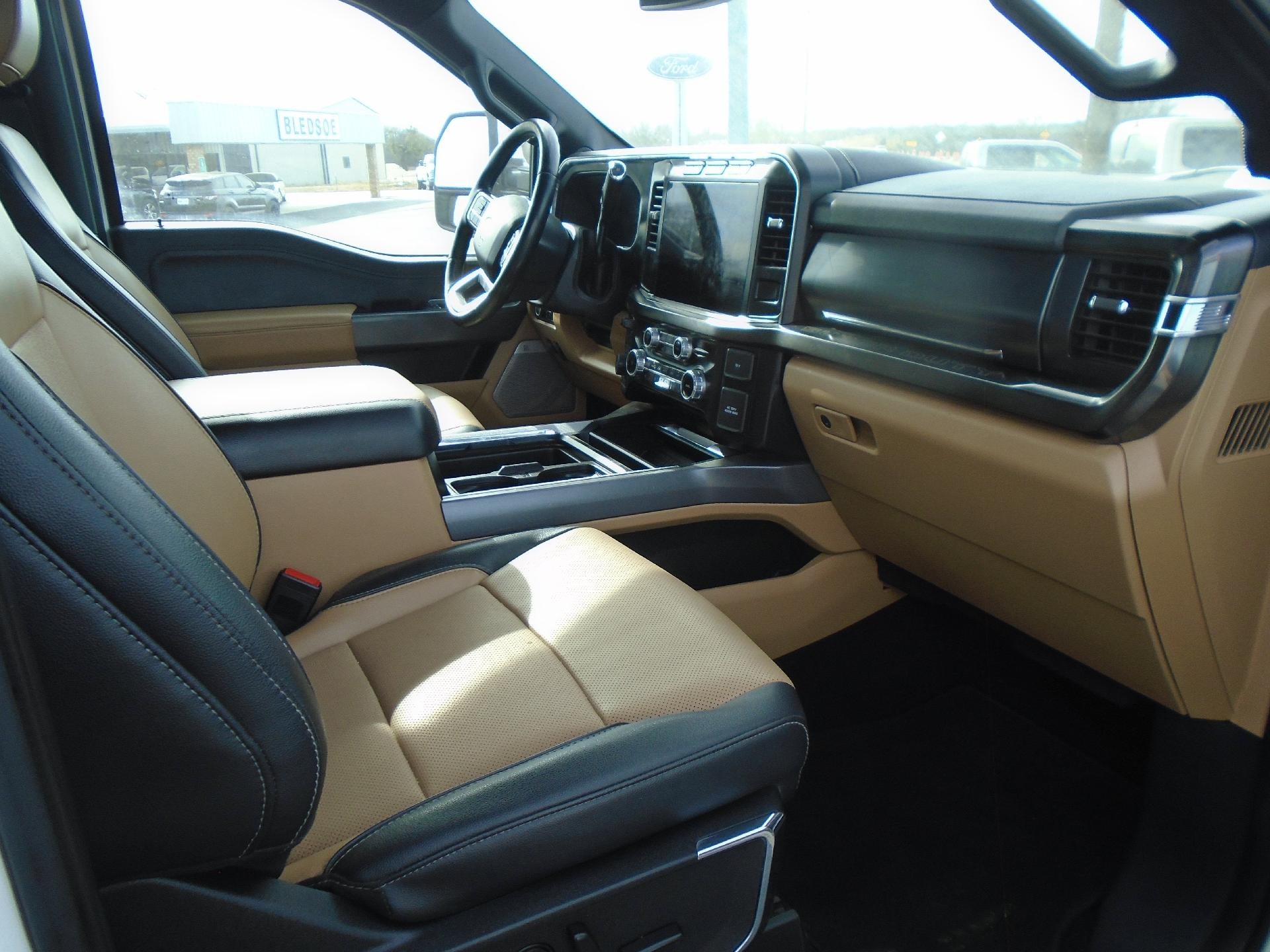 2023 Ford Super Duty F-350 SRW XL 4WD Crew Cab 6.75' Box