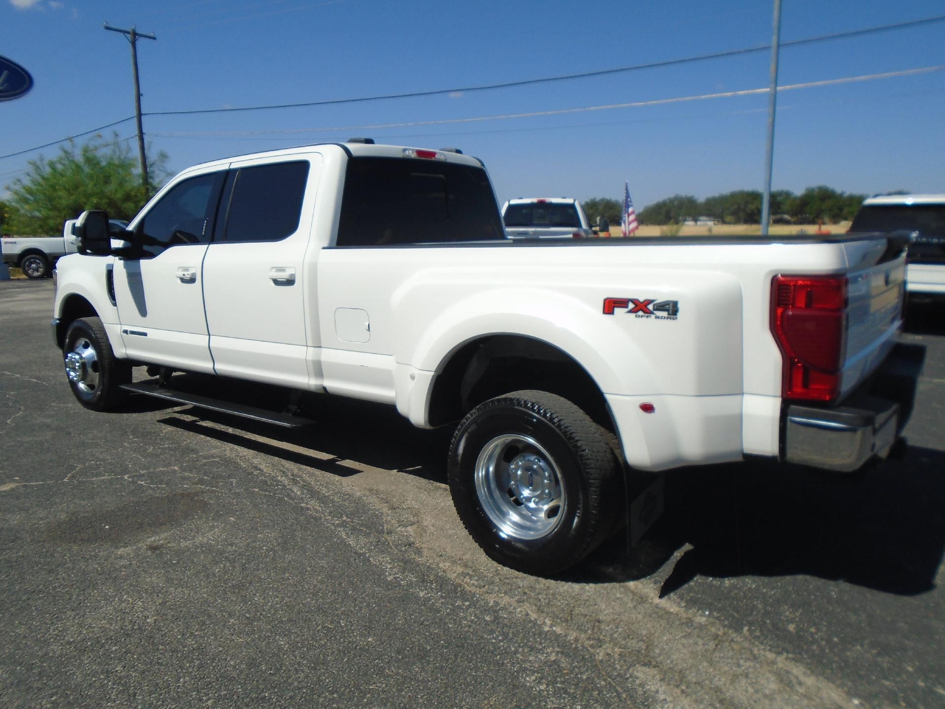 2022 Ford Super Duty F-350 DRW XL 4WD Crew Cab 8' Box