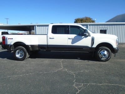 2024 Ford Super Duty F-350 DRW King Ranch 4WD Crew Cab 8' Box
