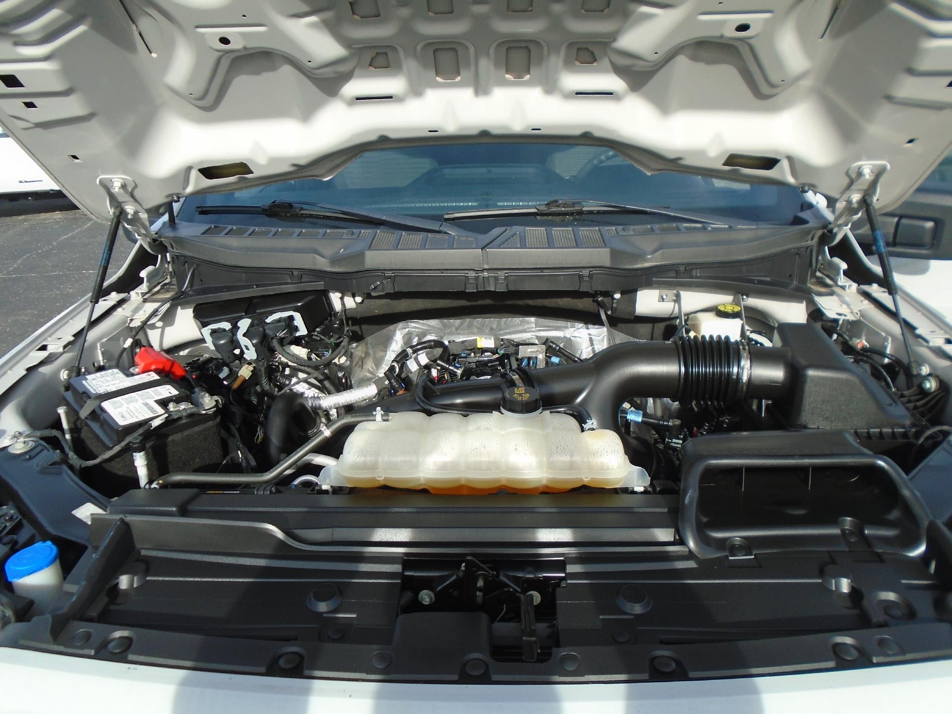 2023 Ford F-150 XL 2WD SuperCrew 5.5' Box