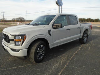 2023 Ford F-150 XL 2WD SuperCrew 5.5' Box