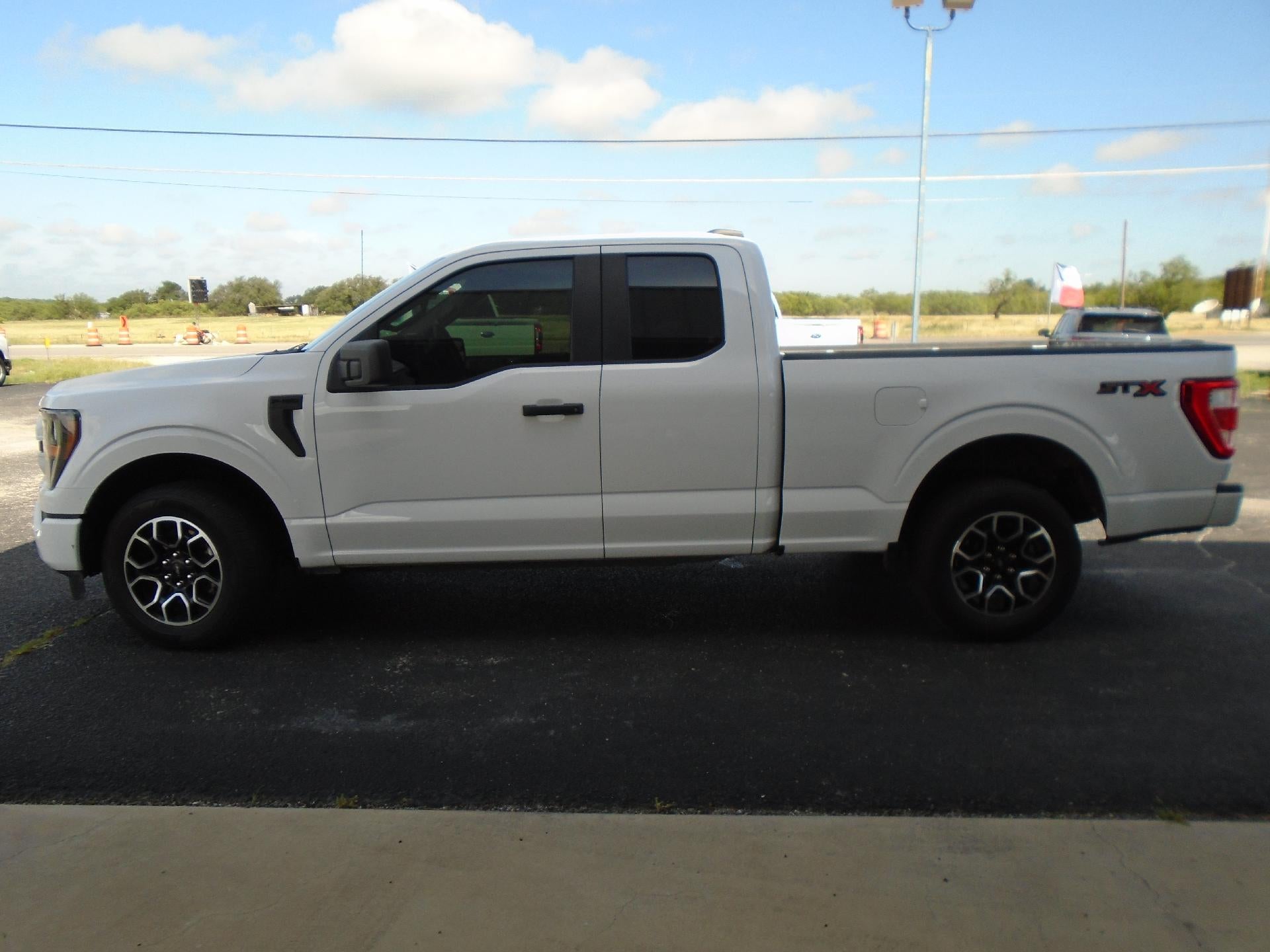 2023 Ford F-150 XL 2WD SuperCab 6.5' Box