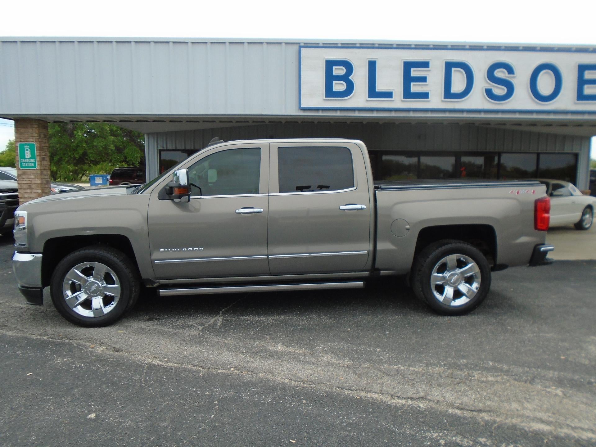 2017 Chevrolet Silverado 1500 Crew Cab Short Box 4-Wheel Drive LTZ