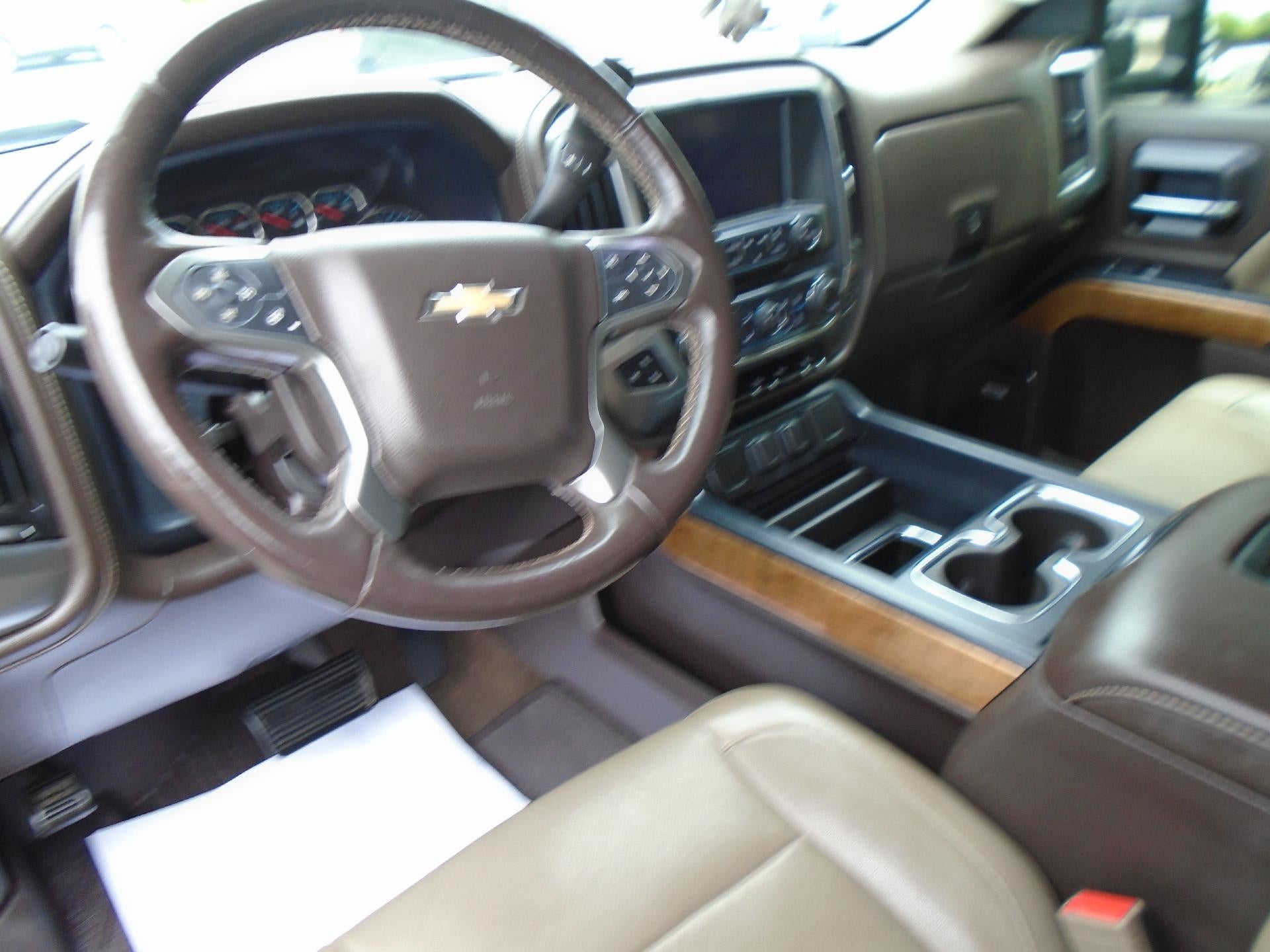 2017 Chevrolet Silverado 1500 Crew Cab Short Box 4-Wheel Drive LTZ