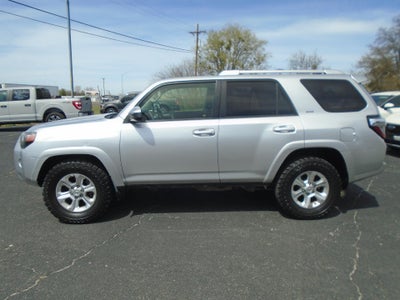 2016 Toyota 4Runner RWD 4dr V6 SR5 (Natl)
