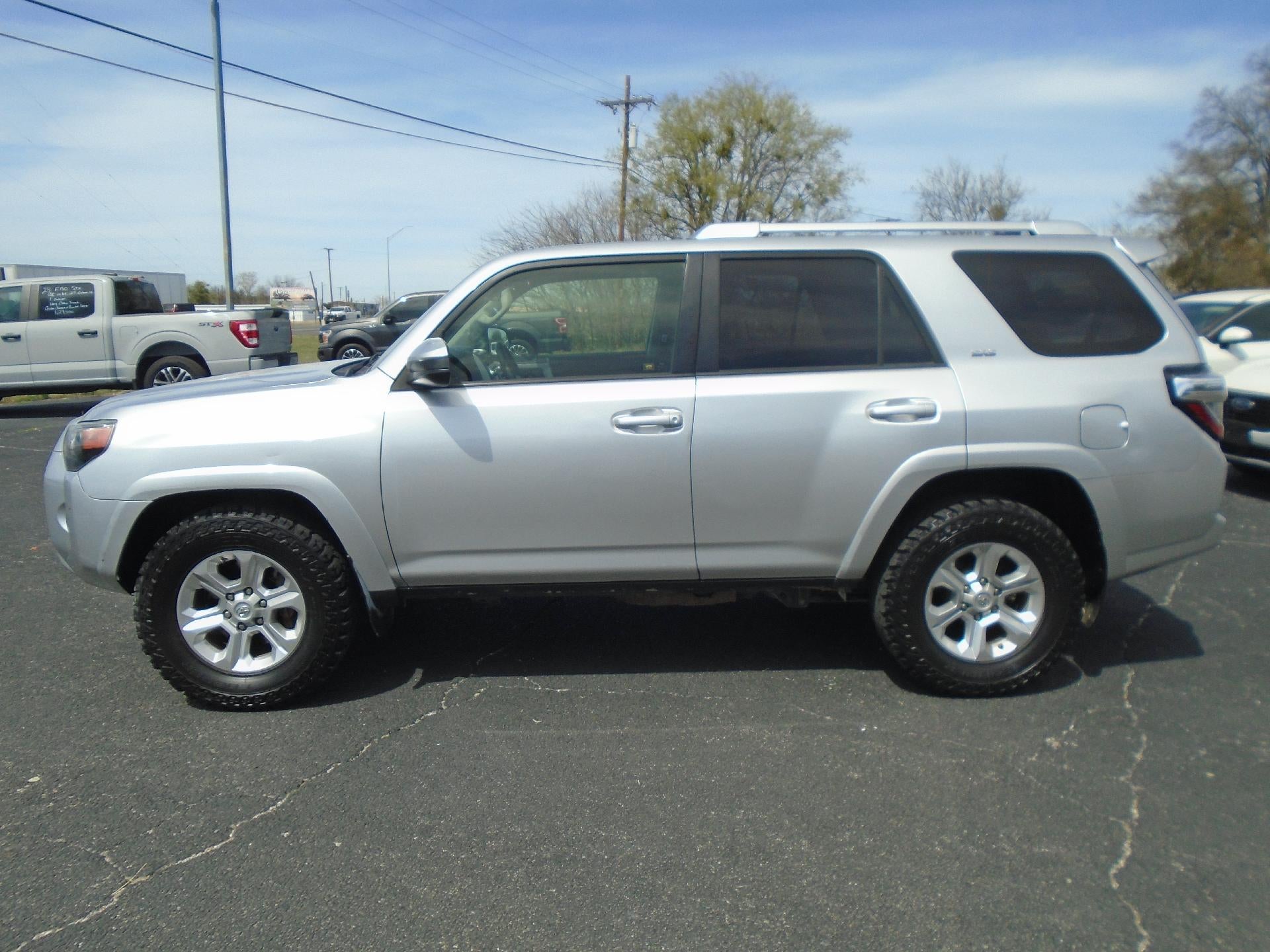 2016 Toyota 4Runner RWD 4dr V6 SR5 (Natl)